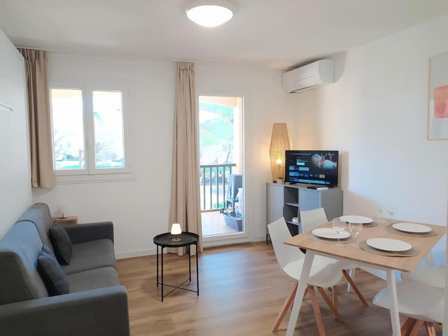 Ideal Saint Raphael Piscine Clim Parking Saint-Raphael (Var) Exterior foto
